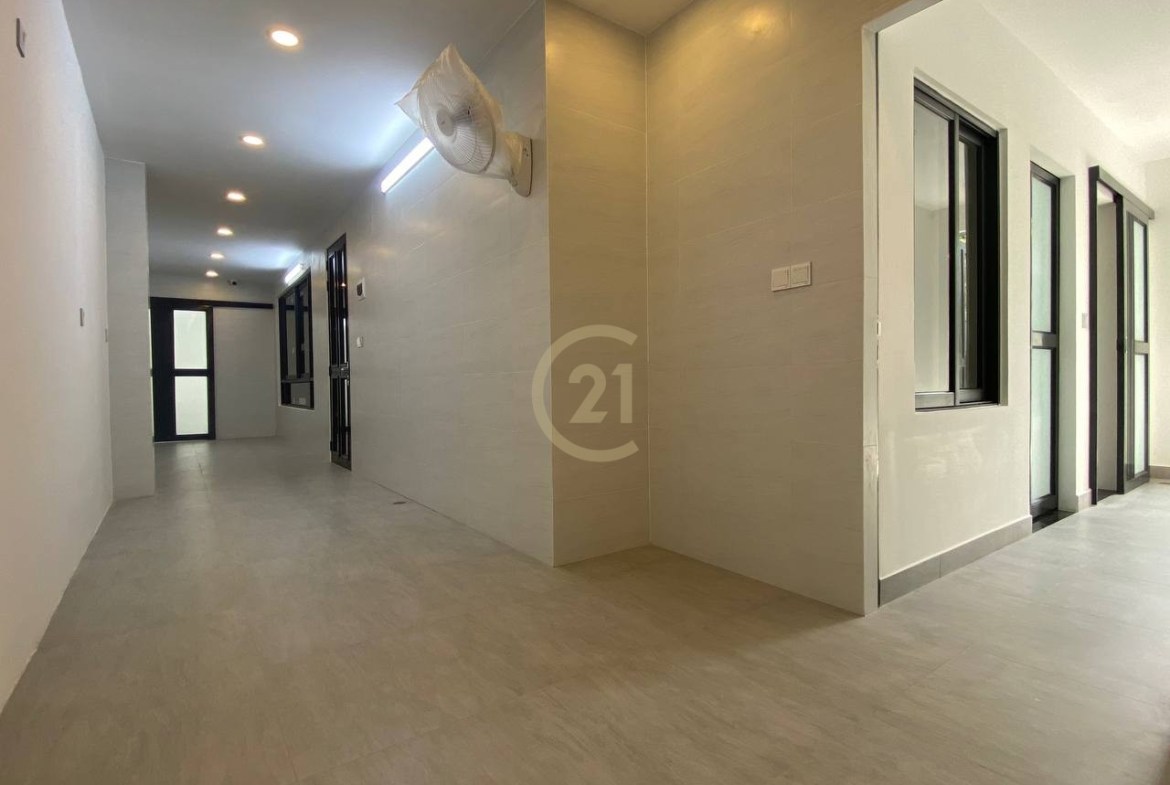 Villa For Sale At Chip Mong 60m