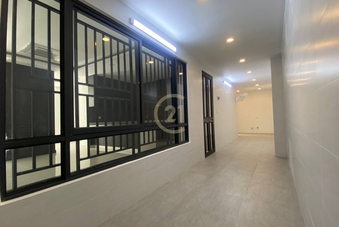 Villa For Sale At Chip Mong 60m