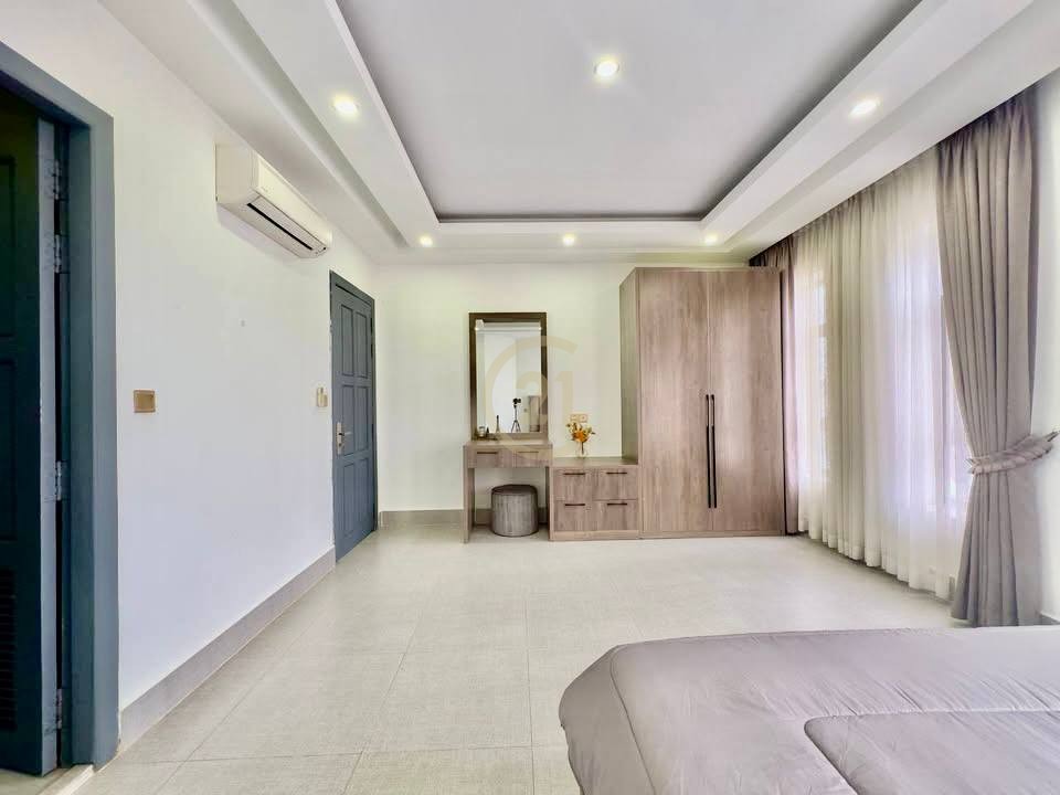 MODERN THREE BEDROOM FOR RENT-NEAR TTP