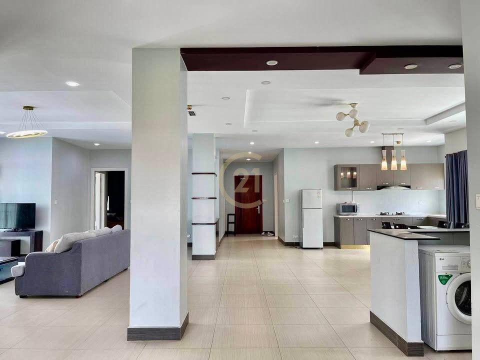 MODERN PENTHOUSE FOR RENT-PHSAR DERM THKOV