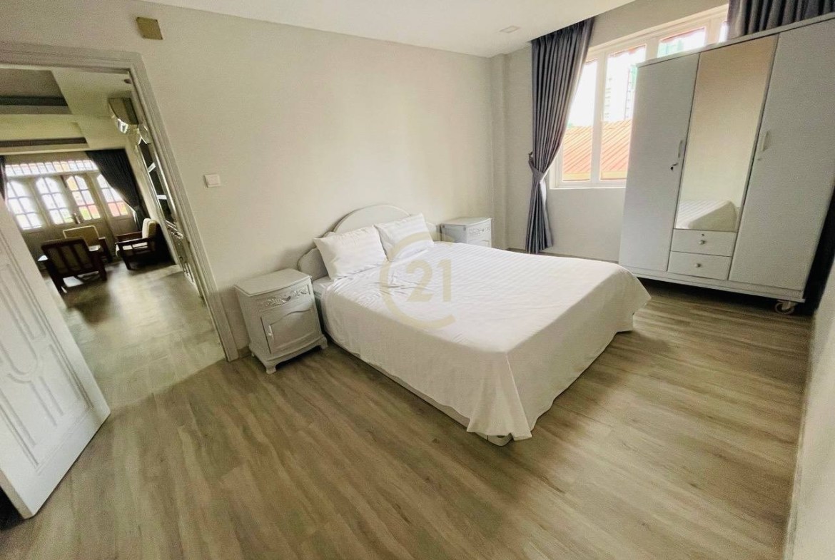 2 Bedroom For Rent In BKK1