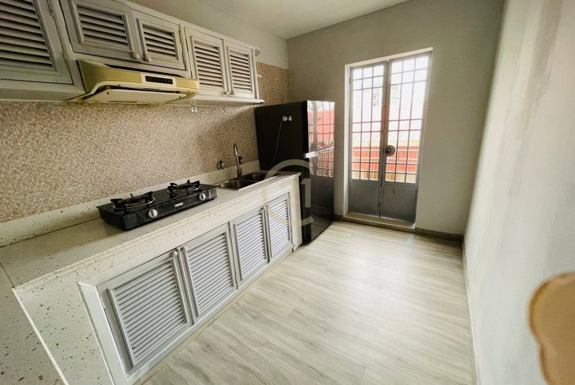 2 Bedroom For Rent In BKK1