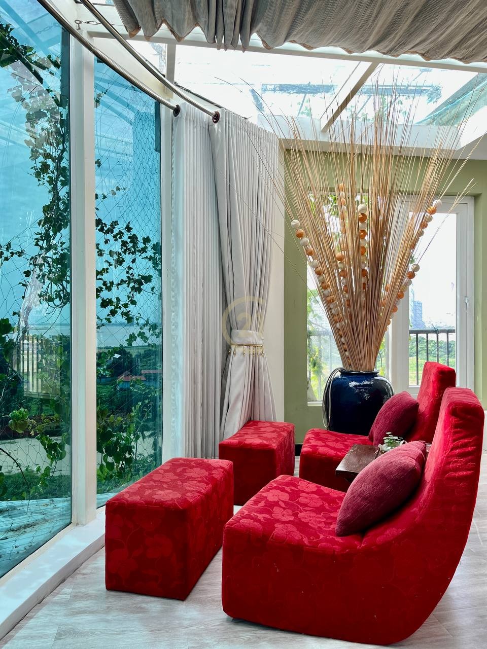 ELEGANT PENTHOUSE FOR RENT-RIVERSIDE