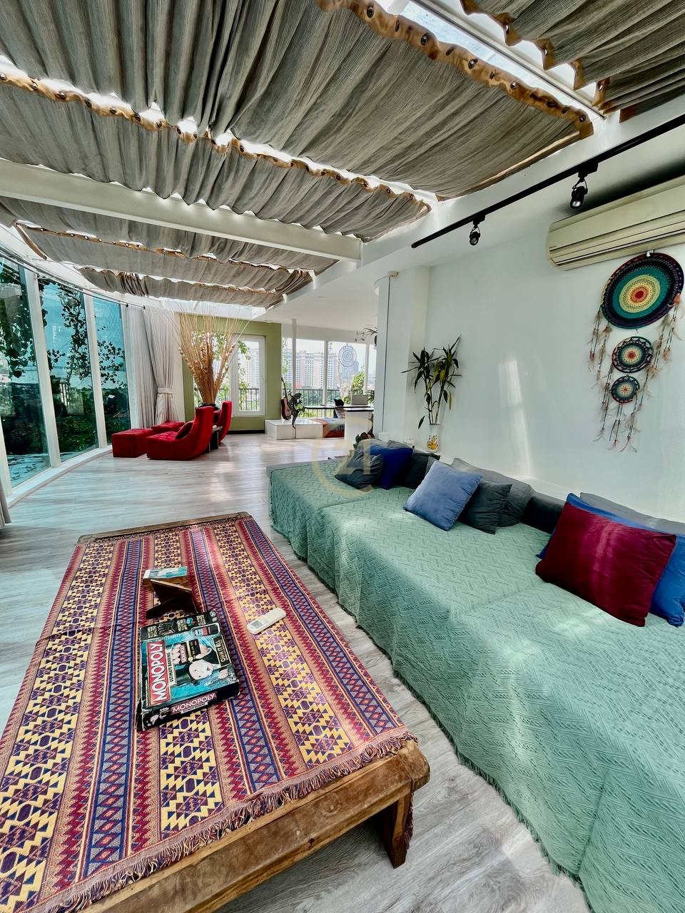 ELEGANT PENTHOUSE FOR RENT-RIVERSIDE