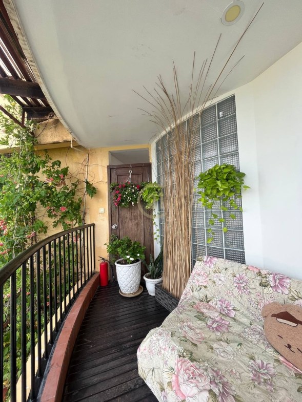 ELEGANT PENTHOUSE FOR RENT-RIVERSIDE