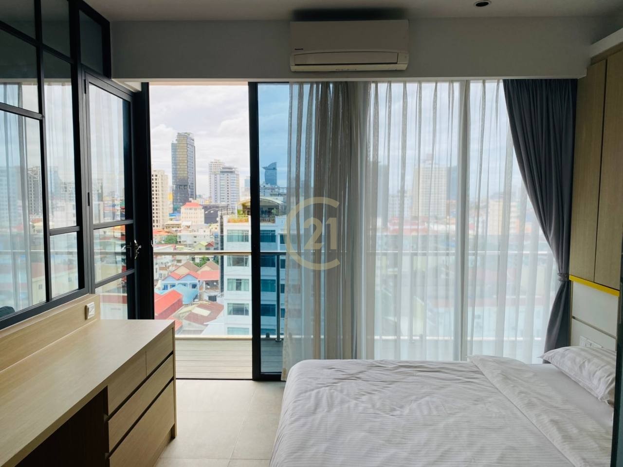 photo_2025-10-13_10-13-26