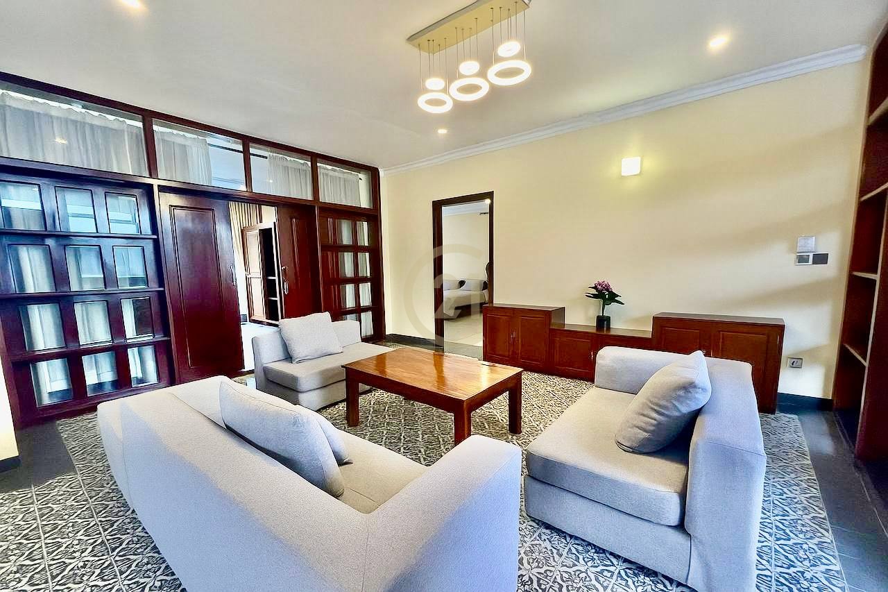 CLASSIC THREE BEDROOM FOR RENT-TONLE BASSAC