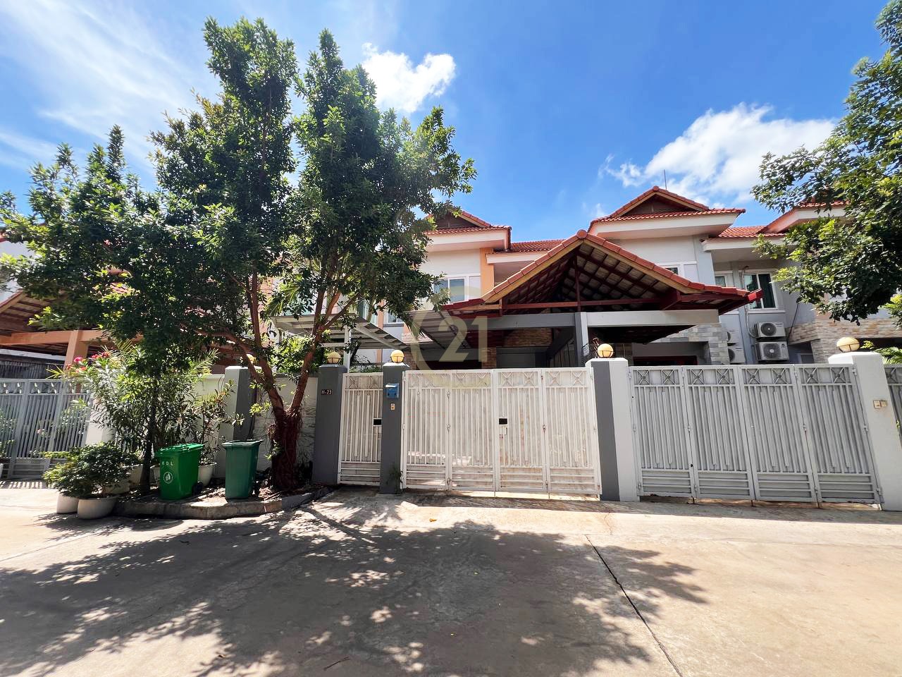 Specious Villa For Rent at Tonle Bassac