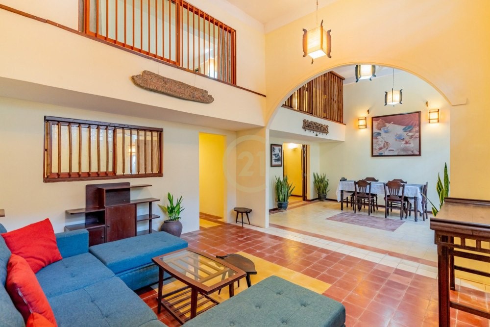 photo_2025-10-30_14-36-21 3 Bedroom With Khmer Style For Rent At Daun Penh