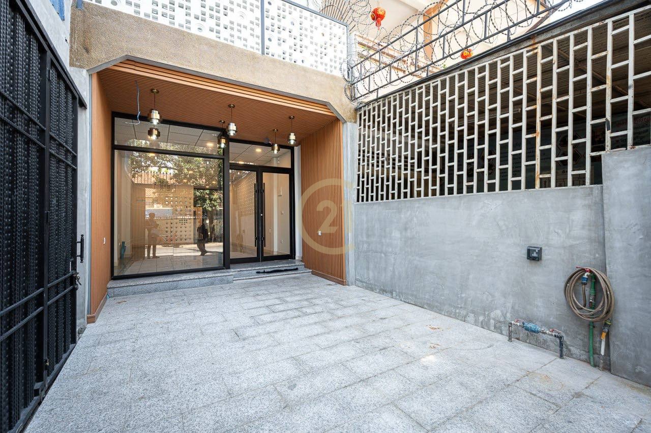 photo_2025-10-31_12-03-29