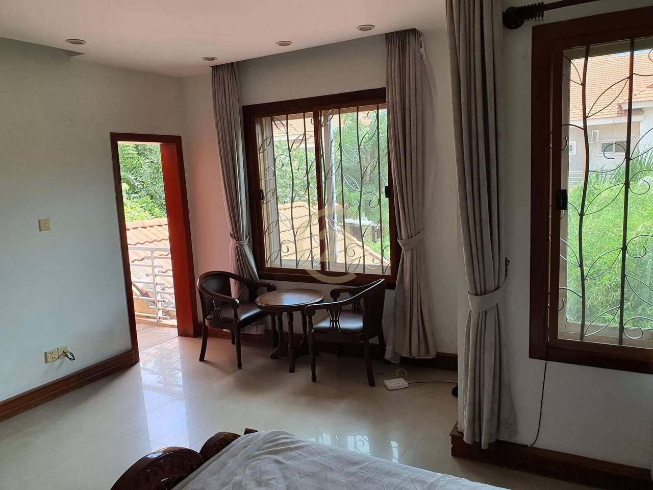 Specious Villa For Rent at Tonle Bassac