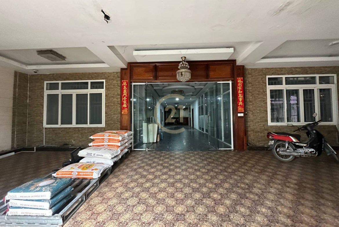 FOR RENT | 3 Flat Houses – Tumnob Tuek, Phnom Penh