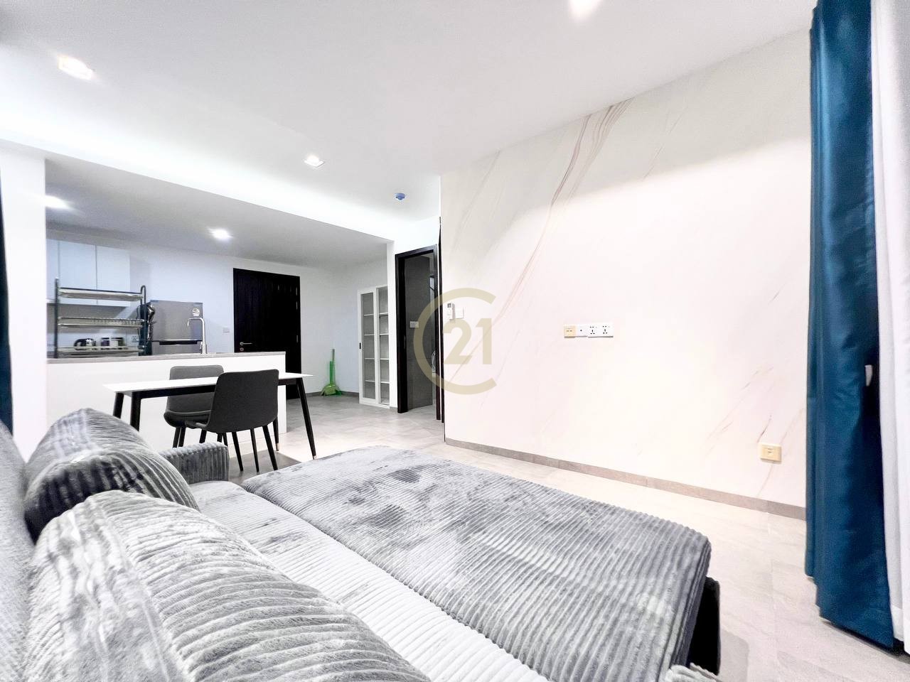 photo_2_2025-10-13_10-59-47