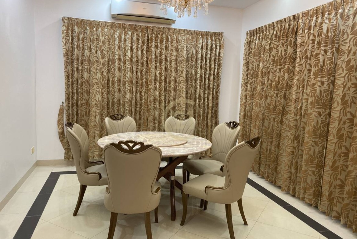 Elegant Single Villa For Rent in Tonle Bassac