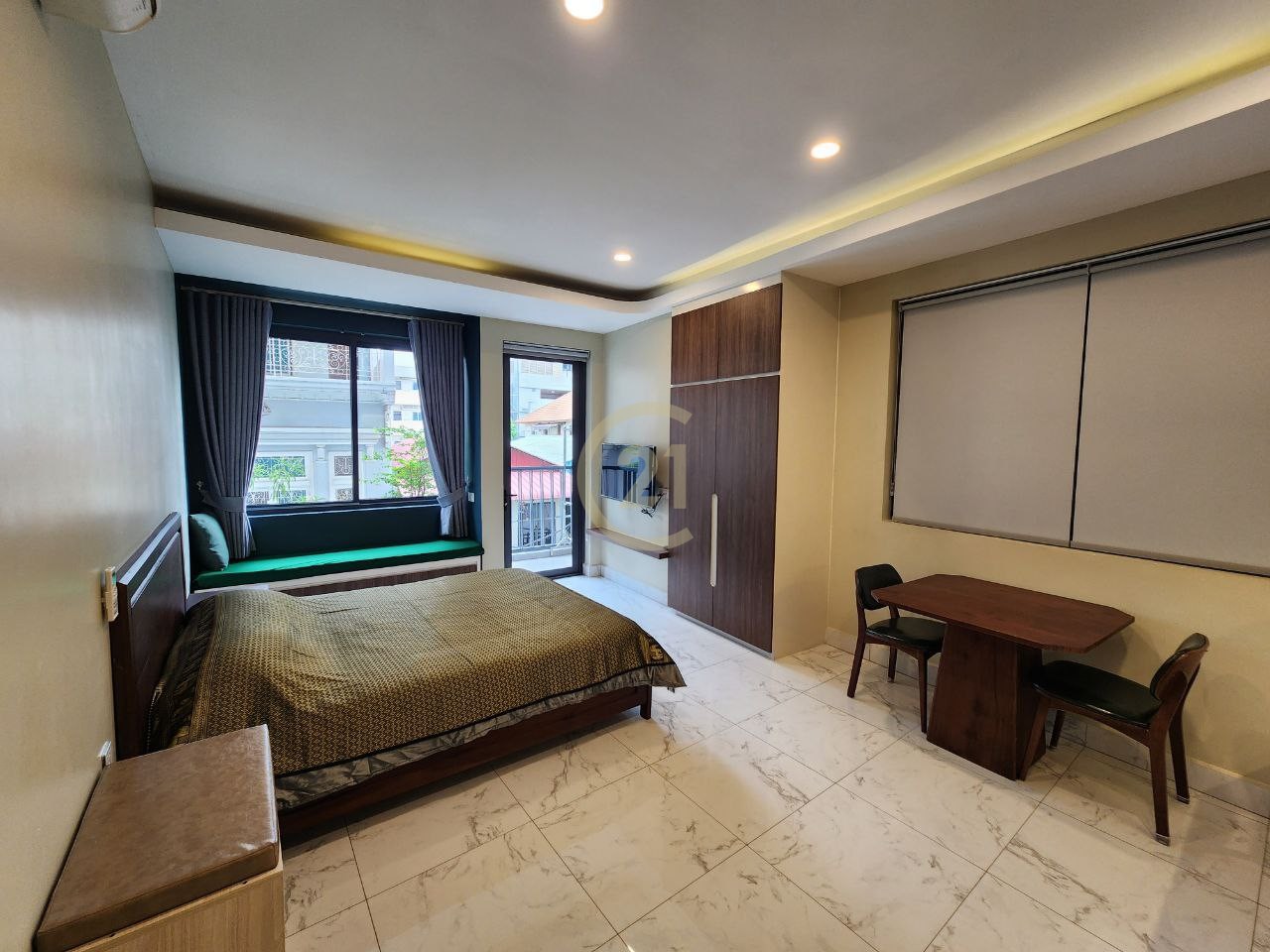 photo_3_2025-10-11_08-24-44 Luxury Studio room for rent at Tonle Bassac