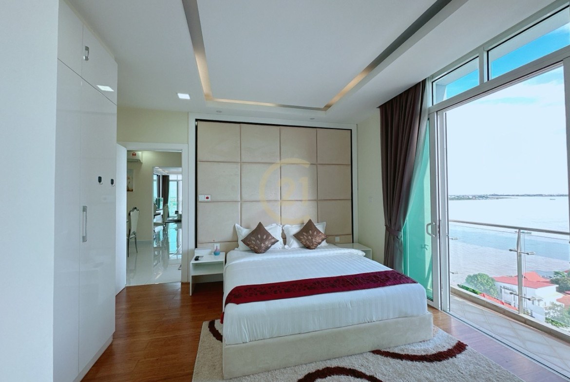 Luxury Two Bedroom For Rent At Riverside
