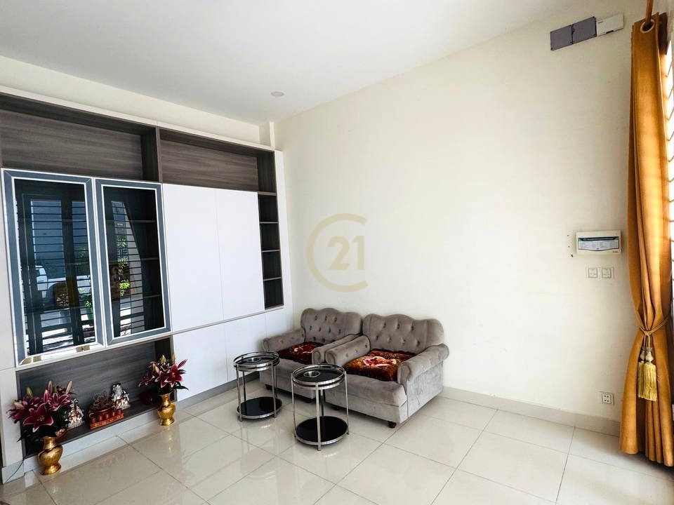 photo_5_2025-10-09_09-48-25