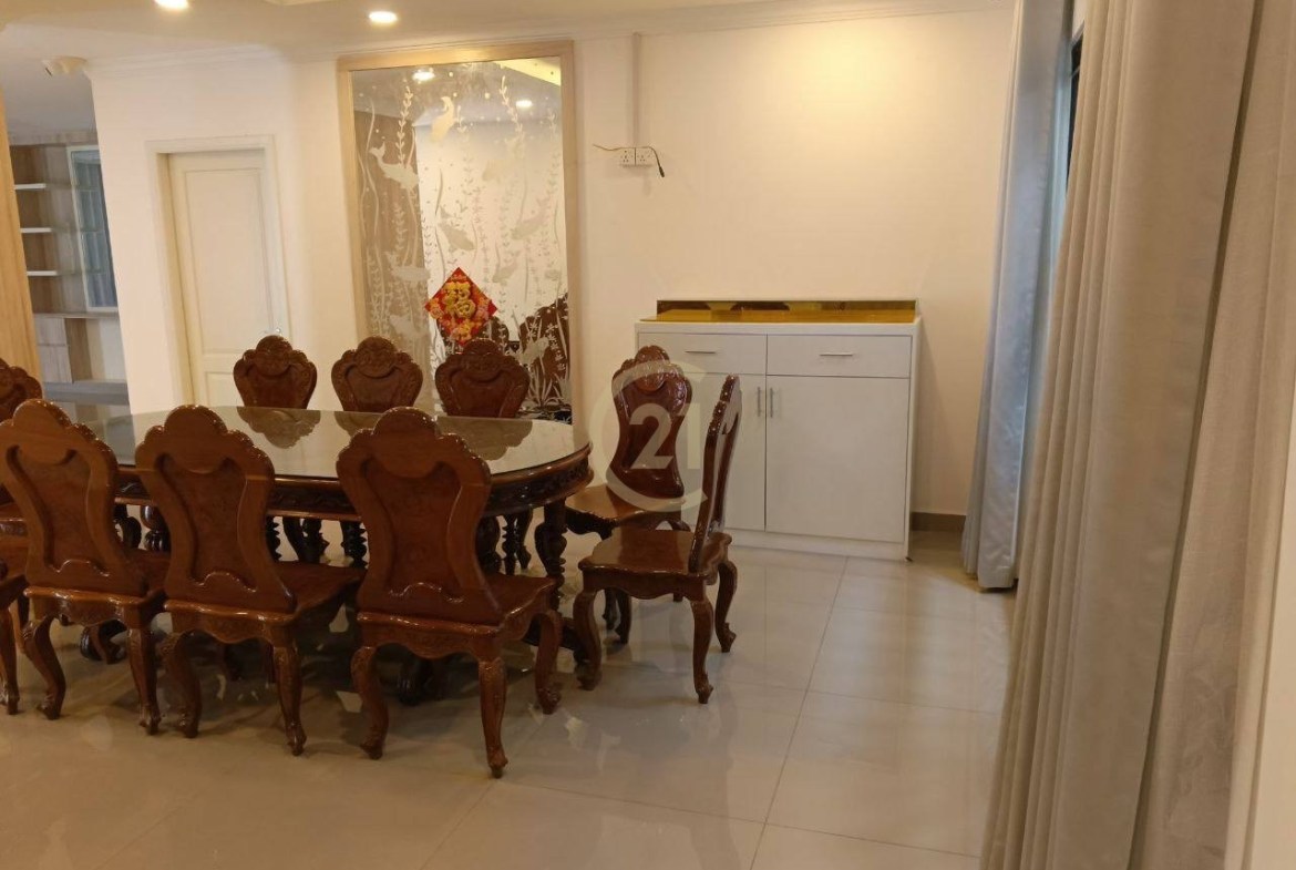 Villa Queen A For Rent In Chipmong Pakland 598