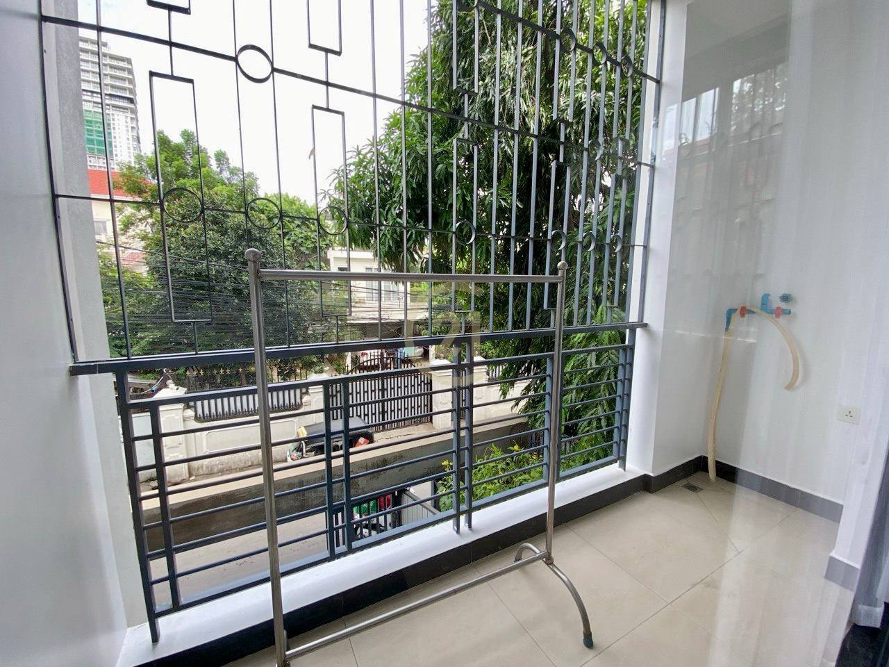 photo_8_2025-10-04_11-28-50 Luxury 3-Bedroom For Rent At Tonle Bassac