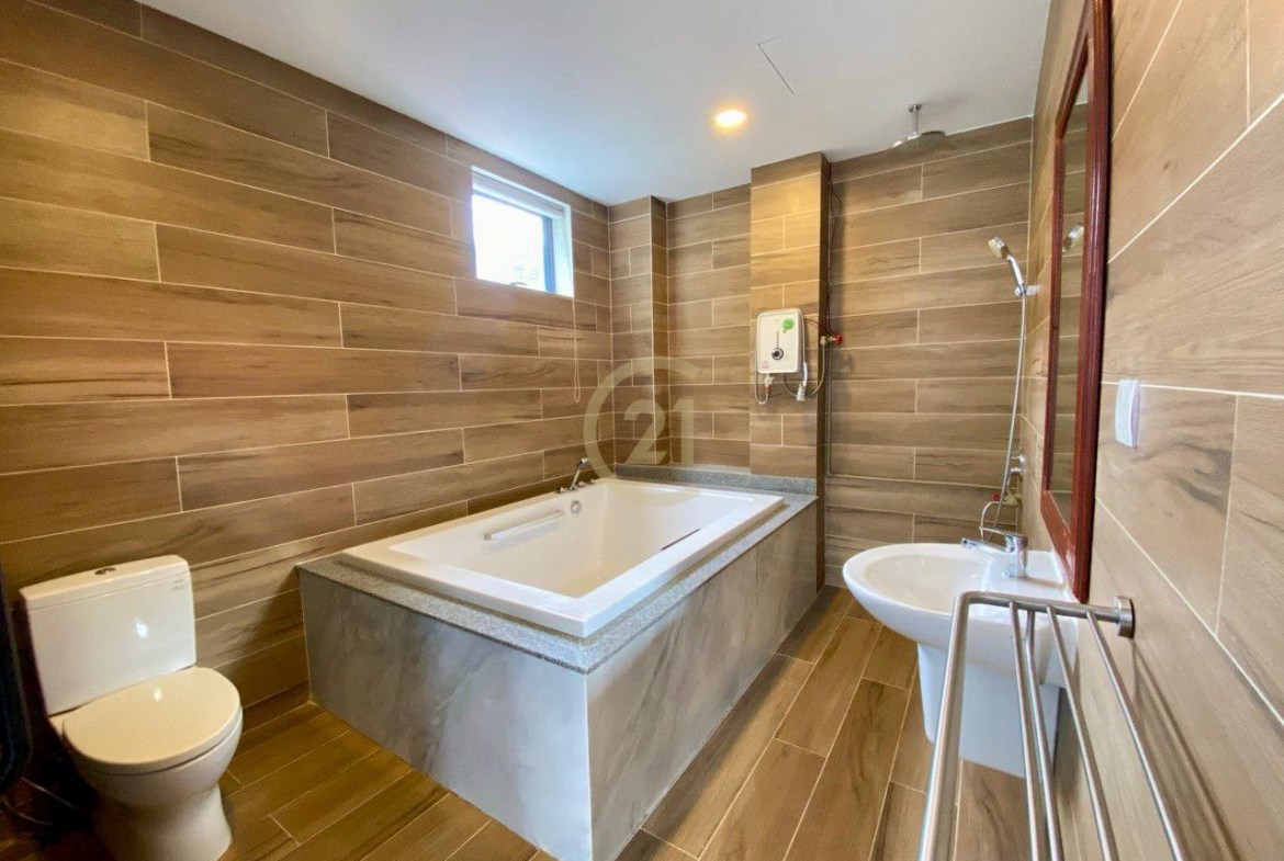 Luxury 3-Bedroom For Rent At Tonle Bassac