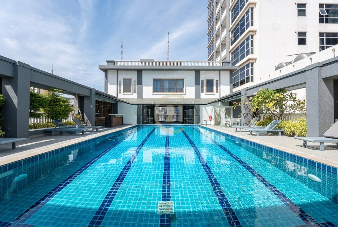 Stylish 1 Bedroom Apartment for Rent at BKK1