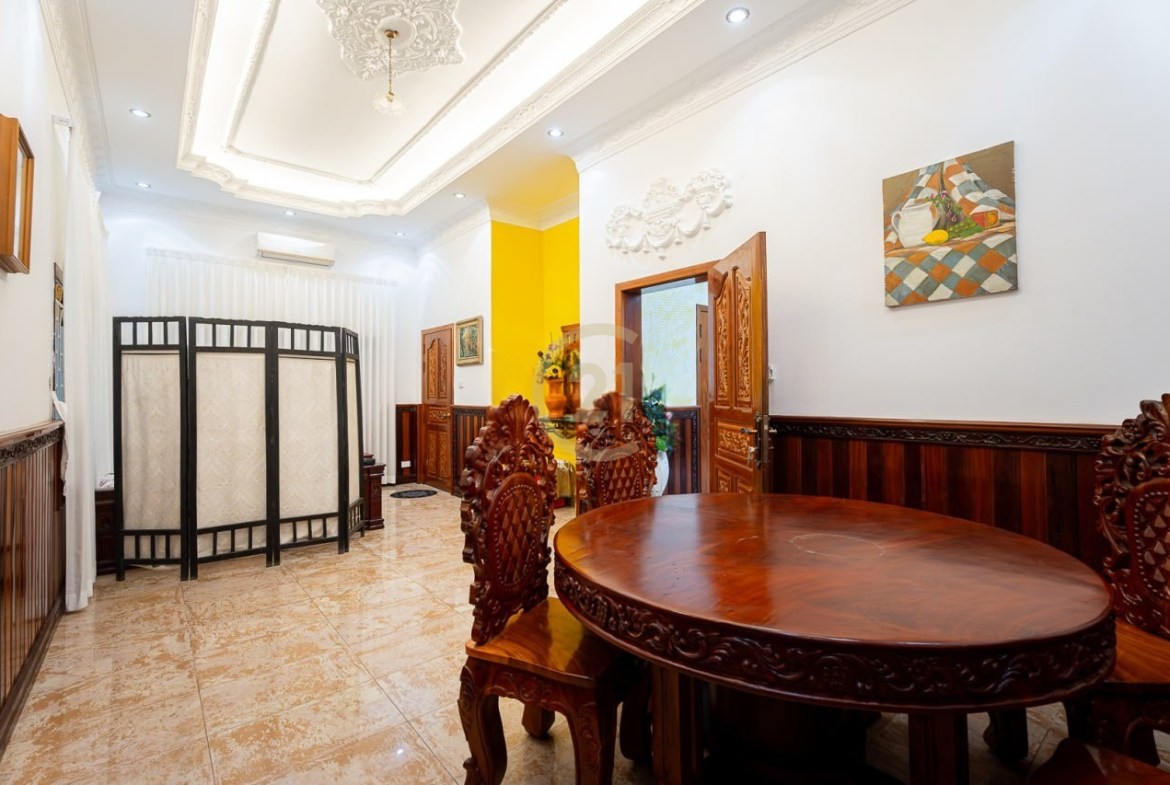 Classic Villa for Rent – Tuol Tumpung II, Phnom Penh