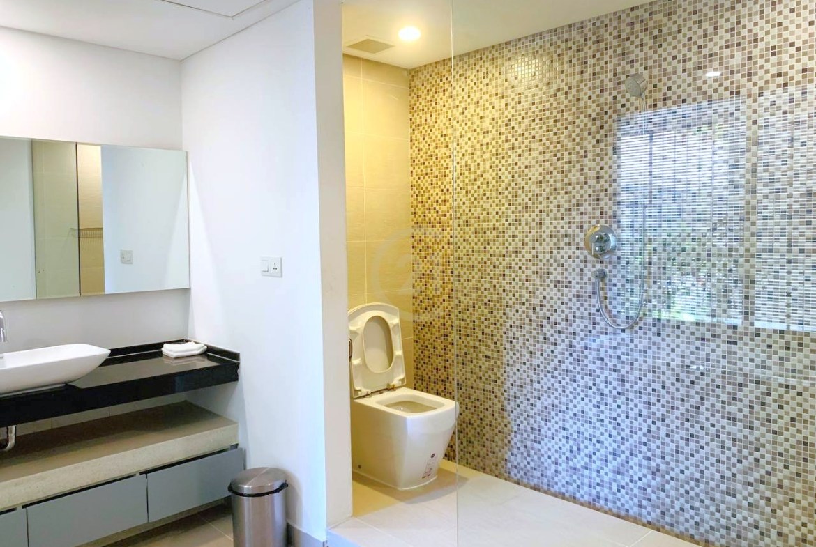 Luxury Duplex 2-Bedroom for Rent | Daun Penh – Prime Location