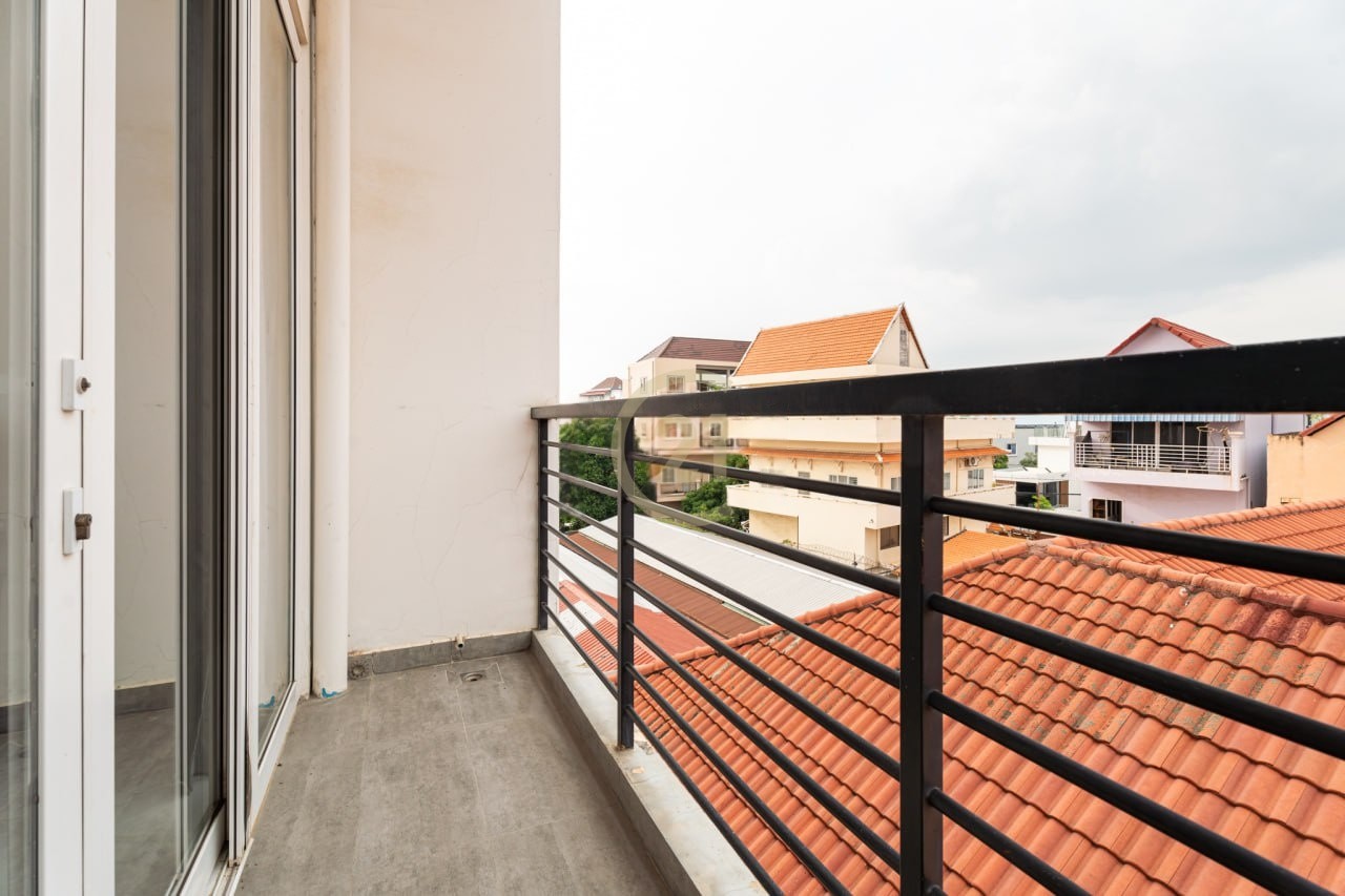 Beautiful 1 Bedroom For Rent at Boeng Tompun