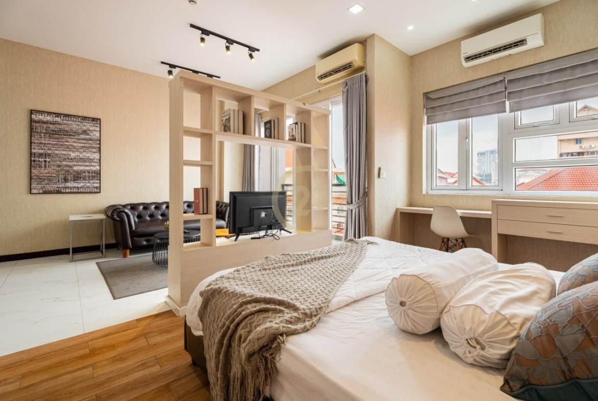 Beautiful 1 Bedroom For Rent at Boeng Tompun