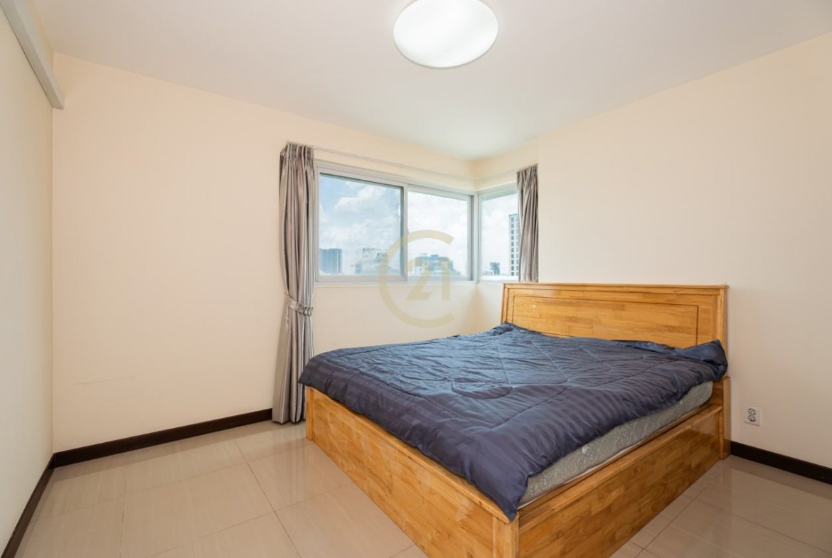 Cheaper 3 Bedroom For Rent at Toul Sangkae