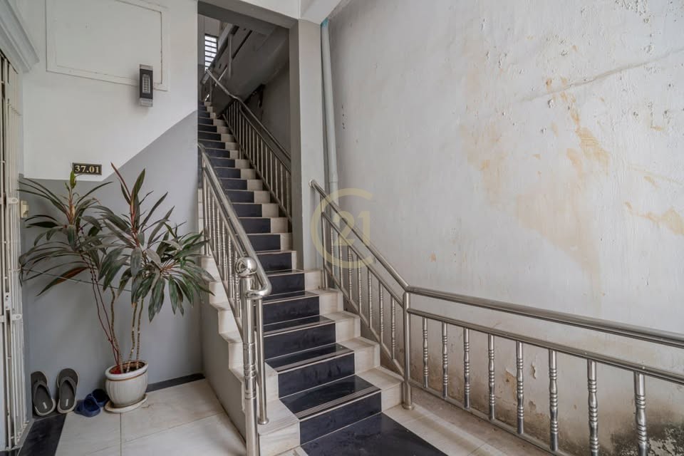 WESTERN THREE BEDROOM FOR RENT-DAUN PENH