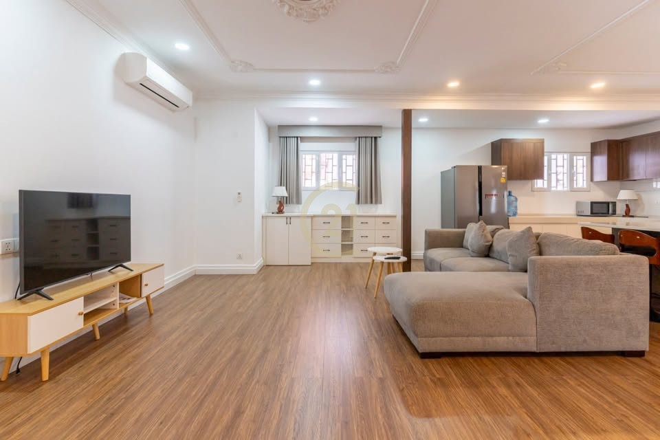 WESTERN THREE BEDROOM FOR RENT-DAUN PENH