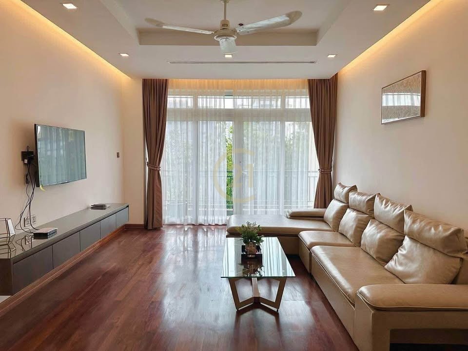 WESTERN TWO BEDROOM FOR RENT-BKK1