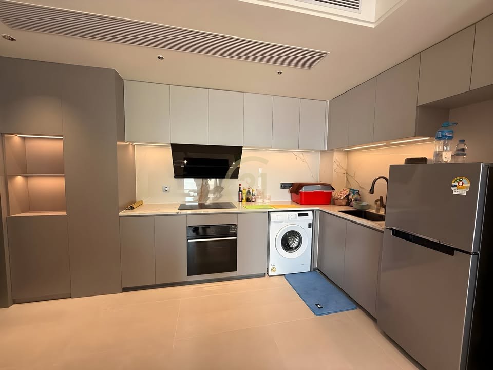 COZY TWO BEDROOM FOR RENT-RIVER VIEW
