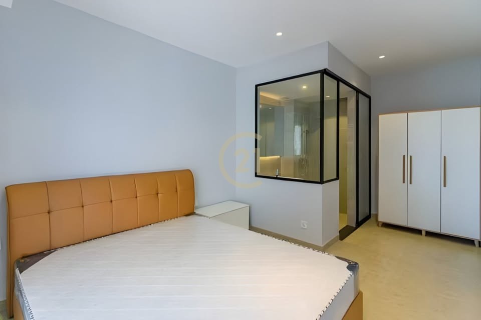 PRECIOUS TWO BEDROOM FOR RENT-TOUL KORK