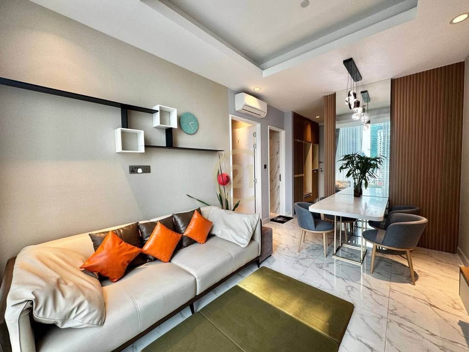 559951865_1999446904240743_3365717678695282184_n