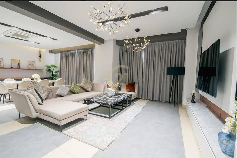 577812928_834743449163305_7402307170589478377_n