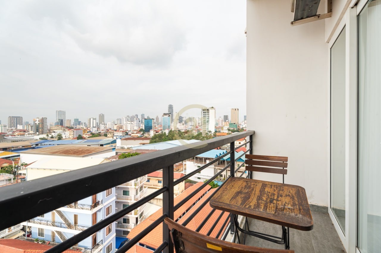 Comfortable 1 Bedroom For Rent at PS Crystal