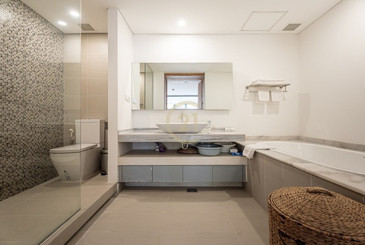 Luxurious Duplex 2 Bedroom For Rent at Doun Penh