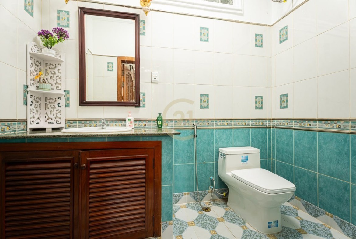 Classic Villa for Rent – Tuol Tumpung II, Phnom Penh