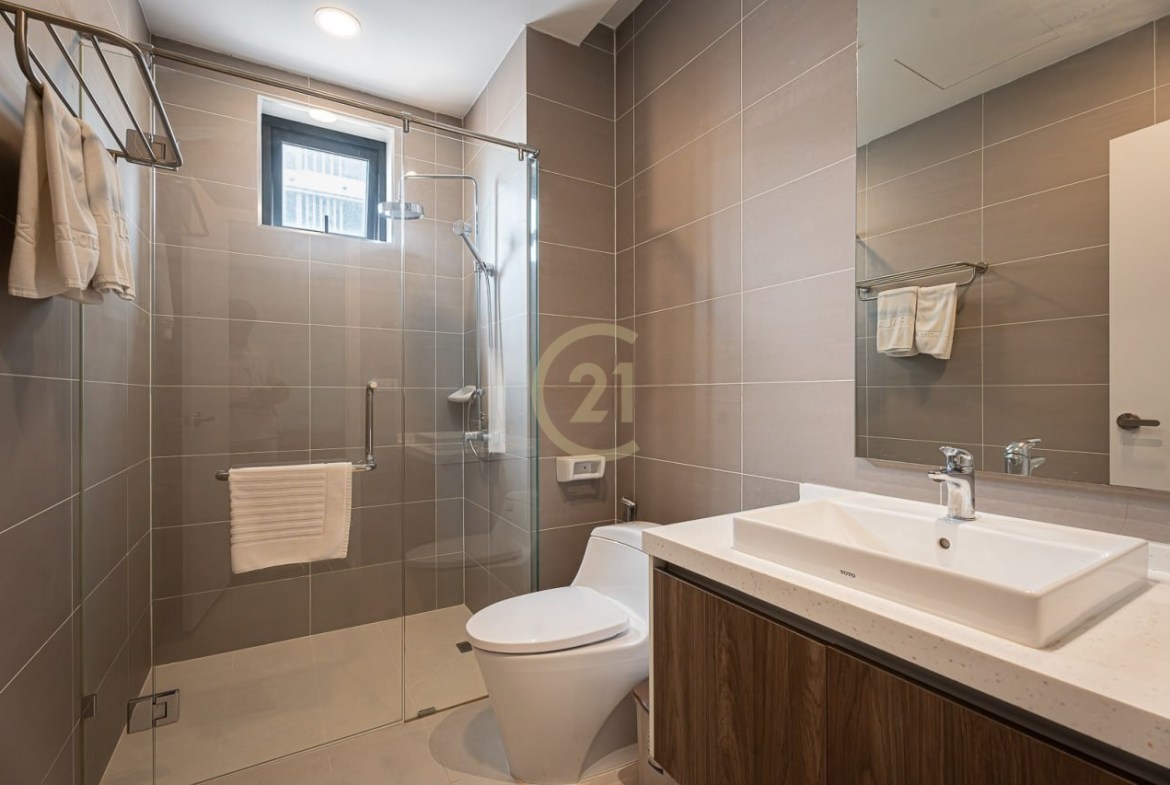 SPECIOUS 1 BEDROOM APARTMENT FOR RENT | BKK1