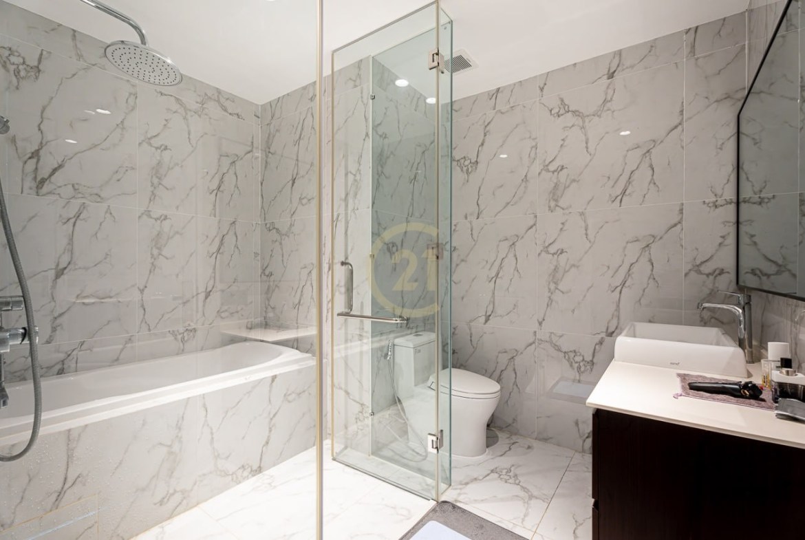 FOR RENT | Modern 2 Bedroom Condo– J Tower 2, BKK1