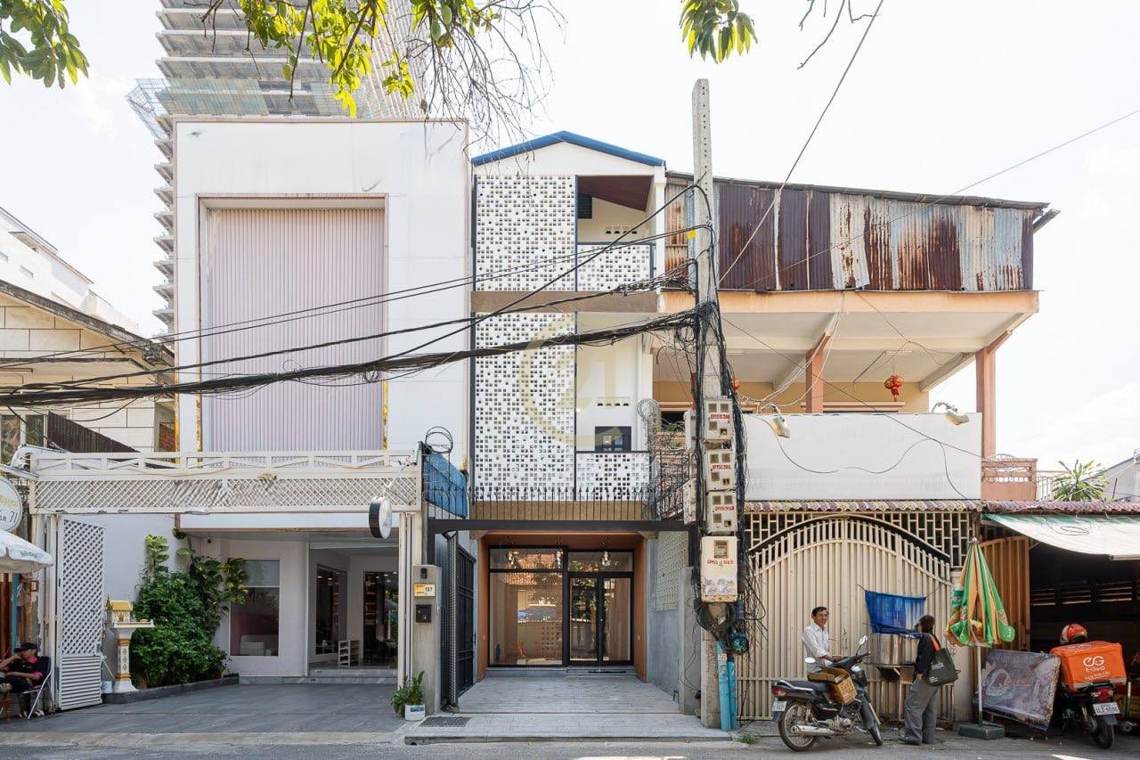 photo_1_2025-11-09_16-16-00