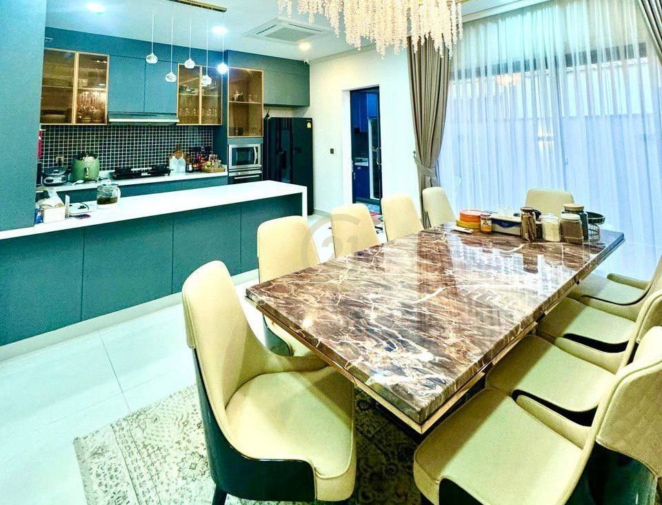VILLA QUEEN FOR RENT AT CHIP MONG 60M