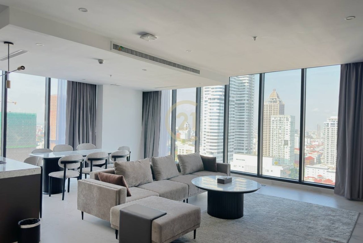 Modern Three Bedroom For Rent In BKK1
