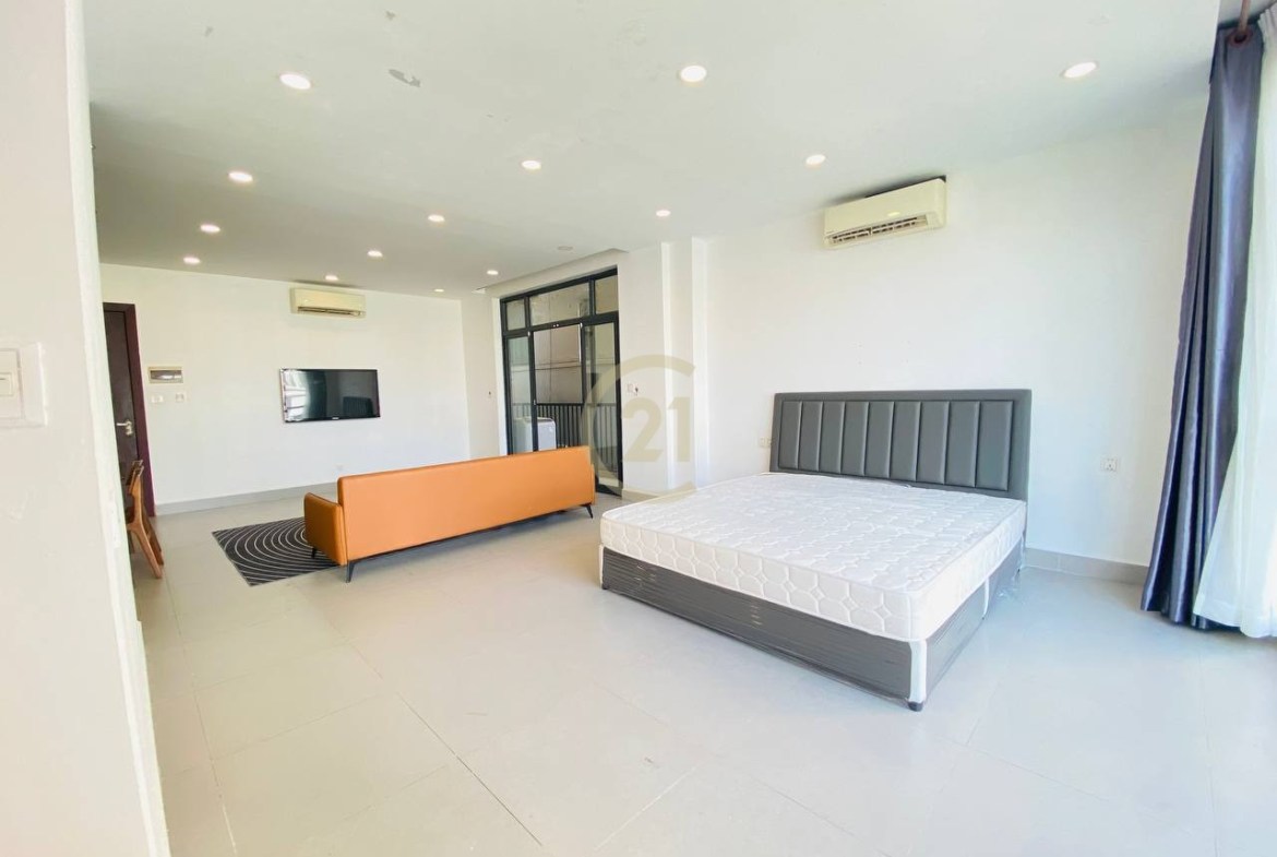 BIGGEST STUDIO ROOM FOR RENT