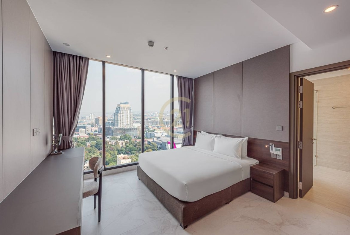 Luxury Two Bedroom for rent at BKK1