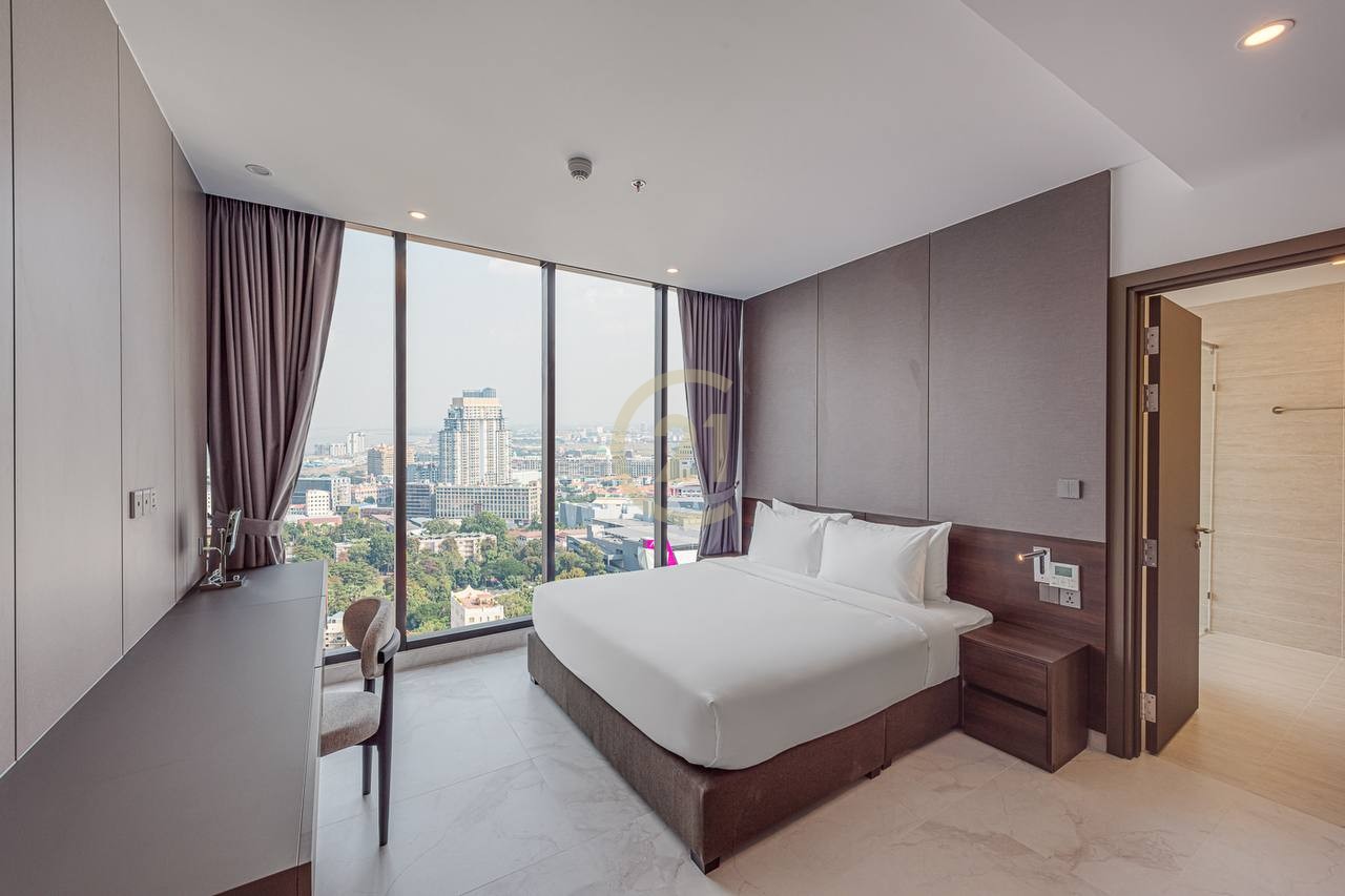 Luxury Two Bedroom for rent at BKK1
