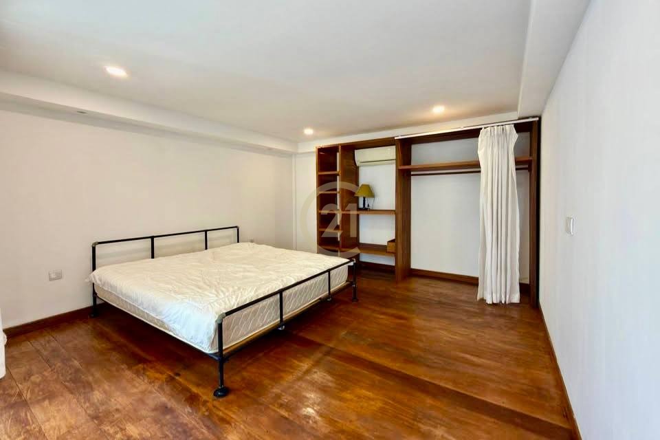 DUPLEX ONE BEDROOM FOR RENT-BKK1