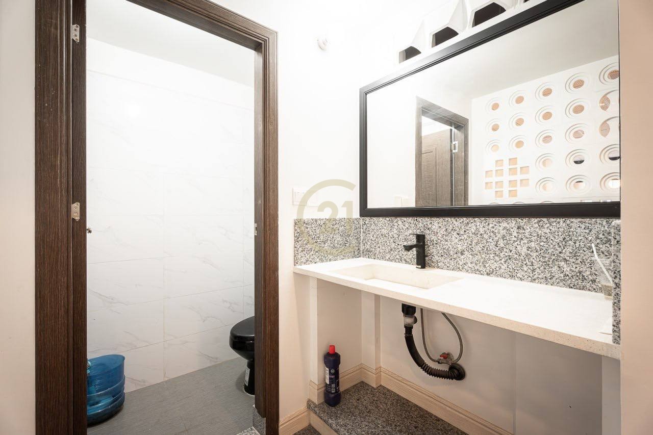 photo_7_2025-11-09_16-16-00